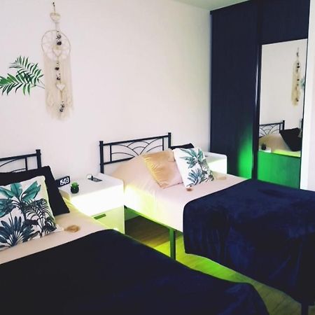 Appartement Le Moderne Ideal Pour Couples Et Professionnels Ornans Kültér fotó