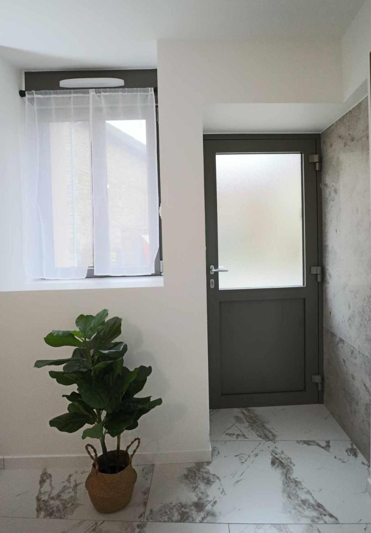 Appartement Le Moderne Ideal Pour Couples Et Professionnels Ornans Kültér fotó